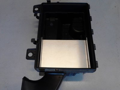 Splash Guard In OEM Air Box #1.jpg