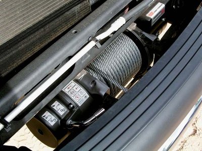 0411_05z+2005_dodge_power_wagon+winch_view.jpg